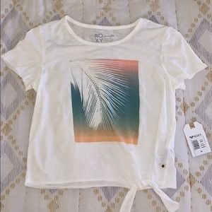 NEW WITH TAGS roxy cropped shirt